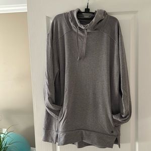 Ogio women’s pull over